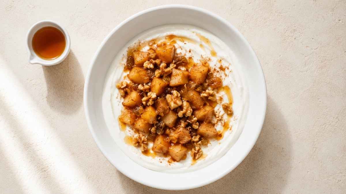 Apple Cinnamon Yogurt Bowl