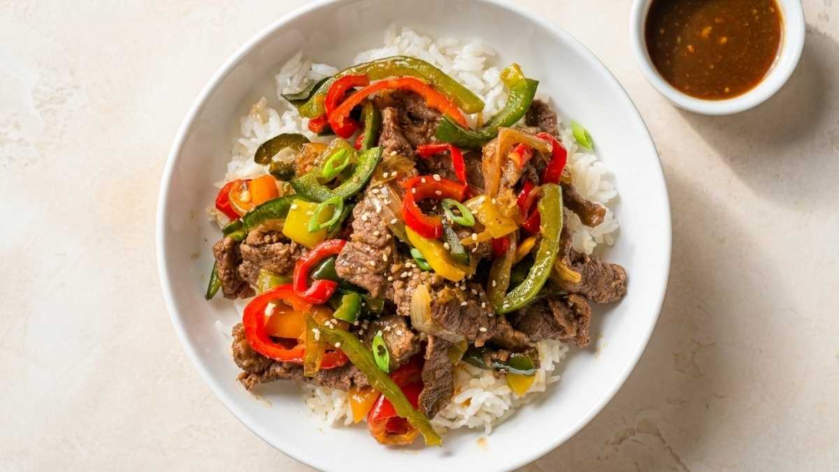 Spicy Pepper Steak Rice Bowl